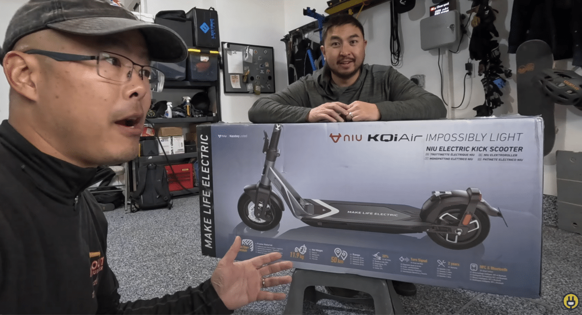 niu kqi air scooter unboxing